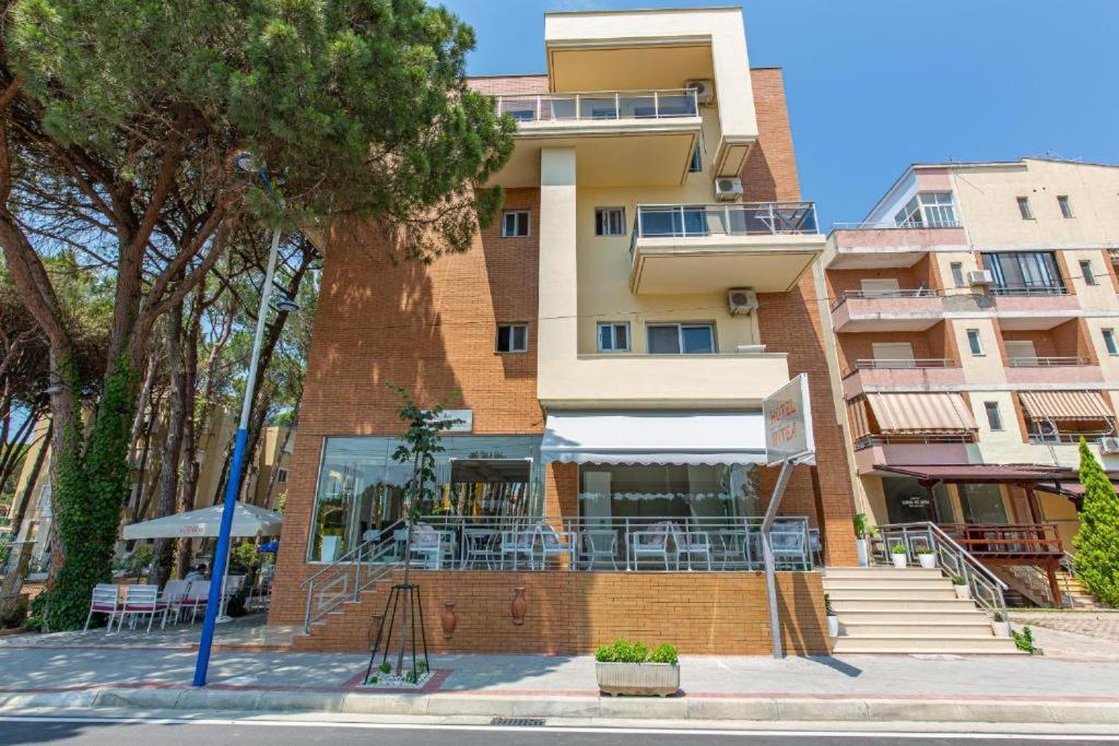 Intea Hotel Golem  Dış mekan fotoğraf